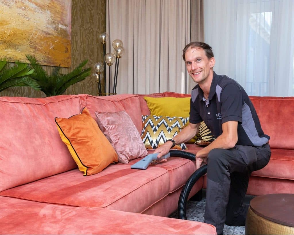 Professionele meubelreiniging door Cinco specialist