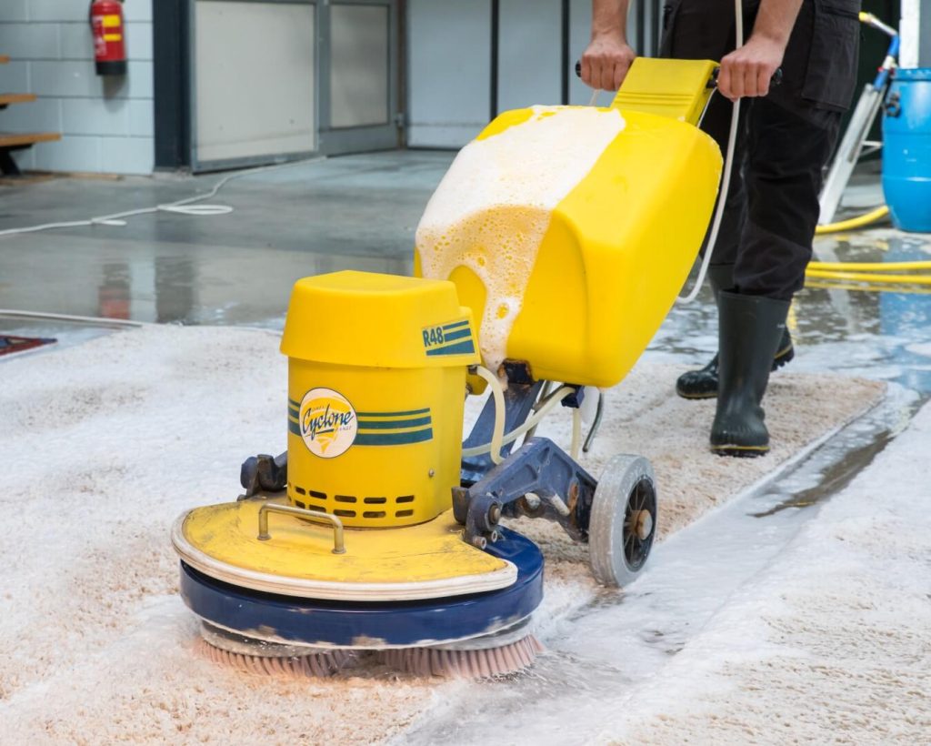 merk op Aanpassen strand Vloerkleed laten reinigen | 100% garantie bij Cinco Cleaning