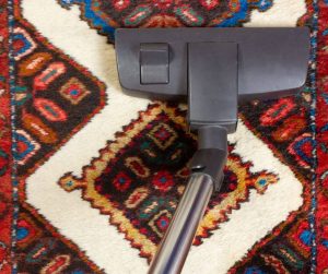 zelf perzisch tapijt reinigen met stofzuiger